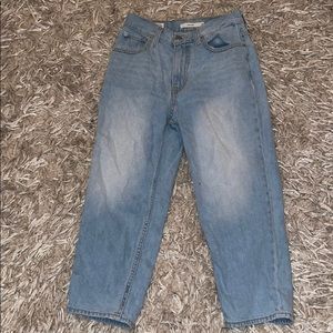 Levi Mom Jeans!